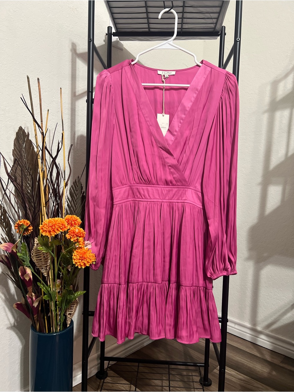 NWT Z Supply Women's Pink Long-Sleeve V-Neck Tiered Dress size Small